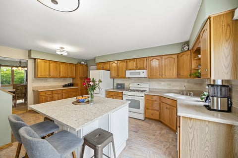 Tiny photo for 9621 W 56th Street, Countryside, IL 60525 (MLS # 12641415)