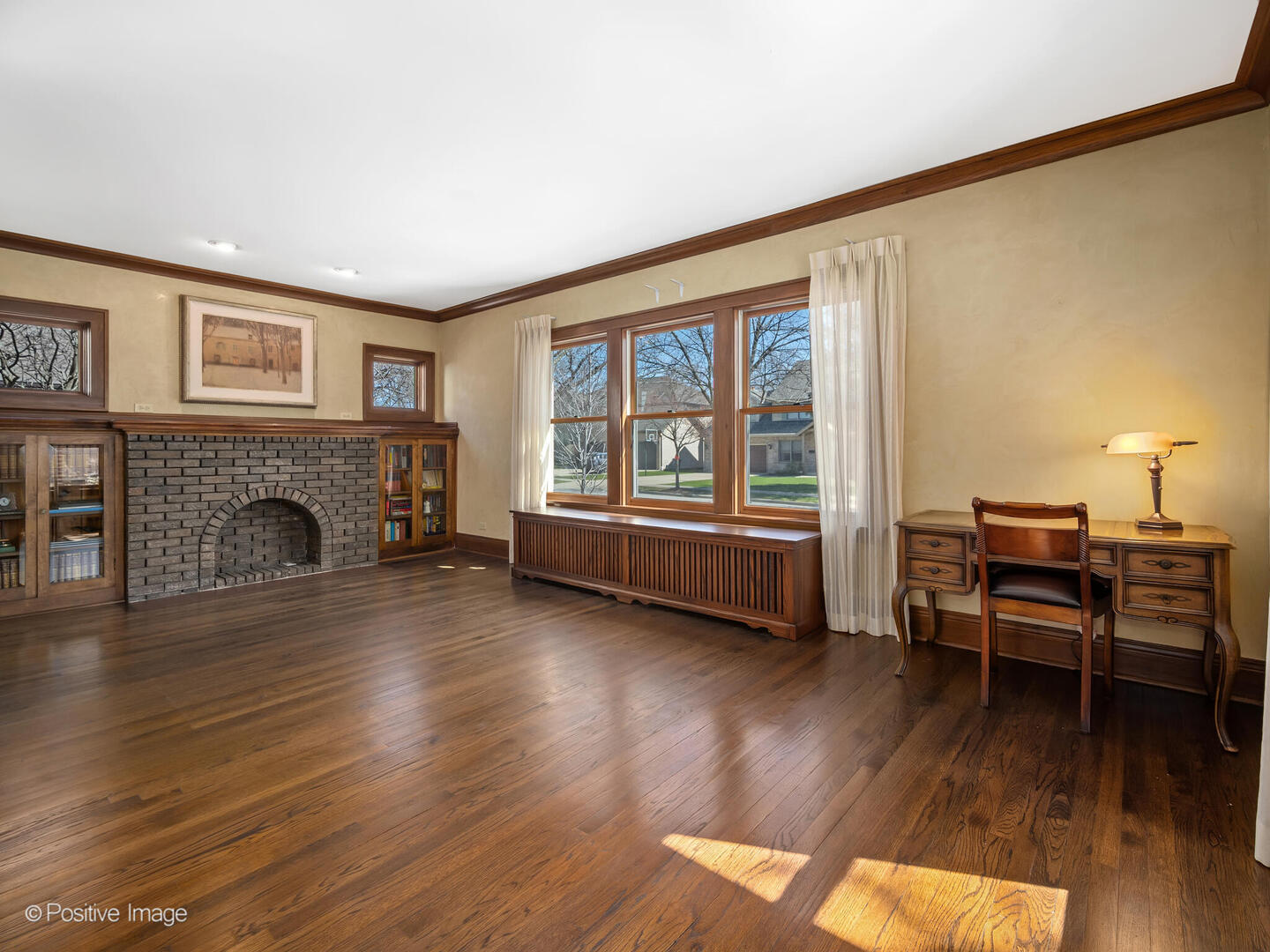 652 S Fairview Avenue