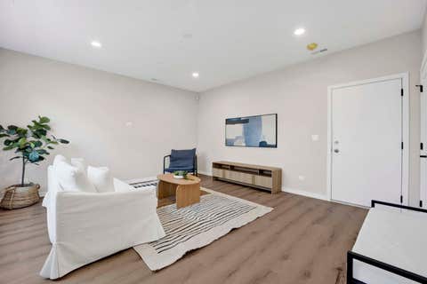 Tiny photo for 944 Beloit Avenue #4, Forest Park, IL 60130 (MLS # 12694283)