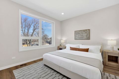 Tiny photo for 944 Beloit Avenue #4, Forest Park, IL 60130 (MLS # 12694283)