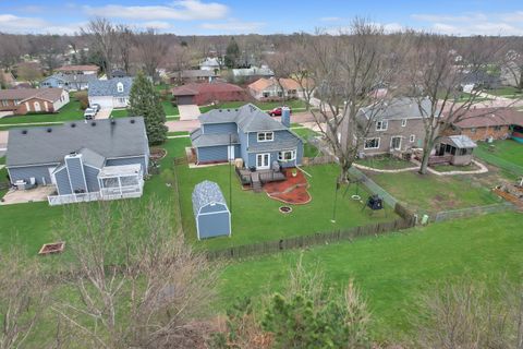 Tiny photo for 1108 Almond Drive, Aurora, IL 60506 (MLS # 12610563)