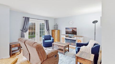 Tiny photo for 1108 Almond Drive, Aurora, IL 60506 (MLS # 12610563)