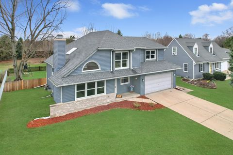 Tiny photo for 1108 Almond Drive, Aurora, IL 60506 (MLS # 12610563)