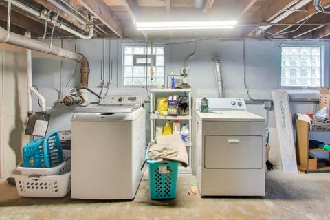 Tiny photo for 1536 Orchard Street, Des Plaines, IL 60018 (MLS # 12486901)