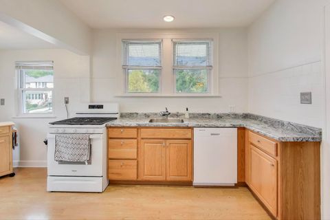 Tiny photo for 1536 Orchard Street, Des Plaines, IL 60018 (MLS # 12486901)