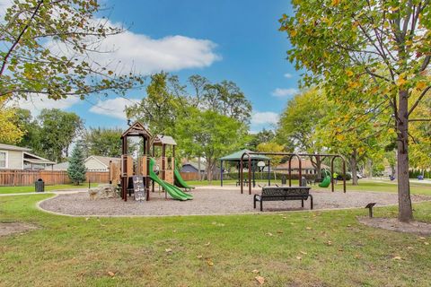 Tiny photo for 1536 Orchard Street, Des Plaines, IL 60018 (MLS # 12486901)