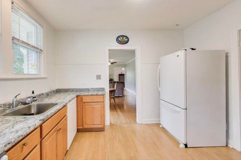 Tiny photo for 1536 Orchard Street, Des Plaines, IL 60018 (MLS # 12486901)