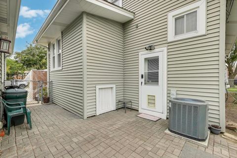 Tiny photo for 1536 Orchard Street, Des Plaines, IL 60018 (MLS # 12486901)