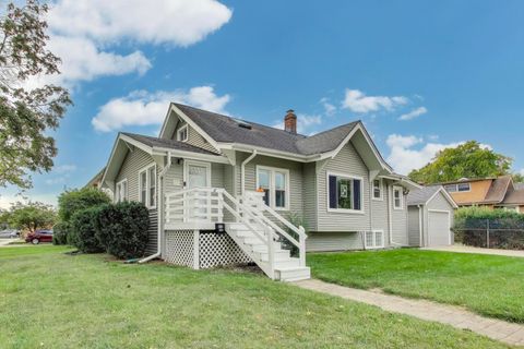 Photo of 1536 Orchard Street, Des Plaines, IL 60018 (MLS # 12486901)