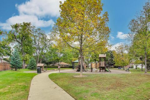 Tiny photo for 1536 Orchard Street, Des Plaines, IL 60018 (MLS # 12486901)