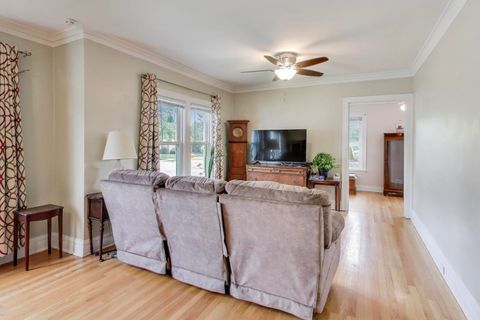 Tiny photo for 1536 Orchard Street, Des Plaines, IL 60018 (MLS # 12486901)