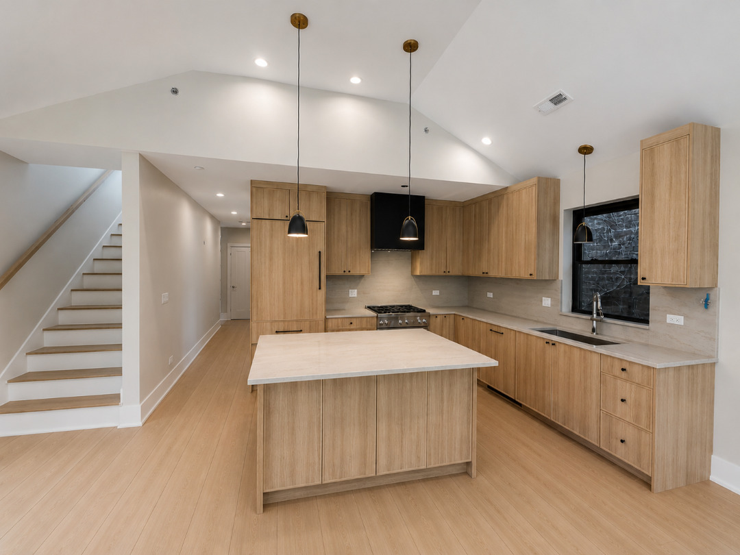 1406 W Cuyler Avenue 3