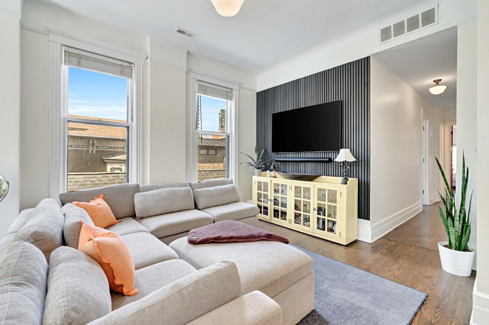 626 W Belden Avenue 3