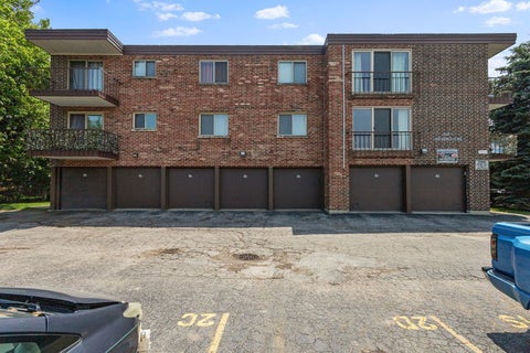 Tiny photo for 10241 Central Avenue #3D, Oak Lawn, IL 60453 (MLS # 12758006)