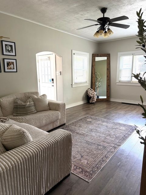 Tiny photo for 613 W Henry Street, Pontiac, IL 61764 (MLS # 12665098)