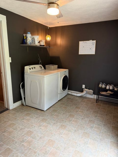 Tiny photo for 613 W Henry Street, Pontiac, IL 61764 (MLS # 12665098)
