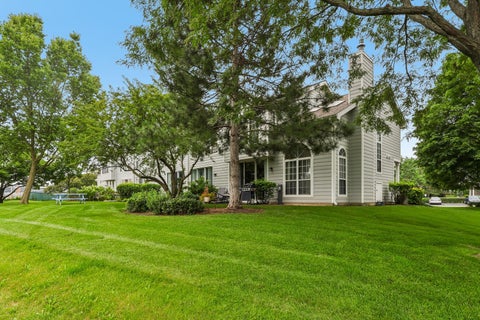 Tiny photo for 621 Woodhaven Drive, Mundelein, IL 60060 (MLS # 12723794)