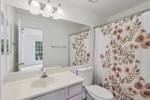 Tiny photo for 621 Woodhaven Drive, Mundelein, IL 60060 (MLS # 12723794)