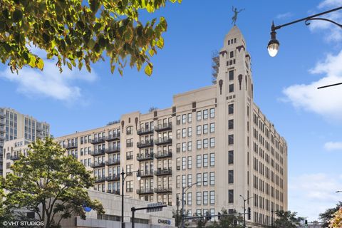 758 N Larrabee Street 832 Chicago IL 60654