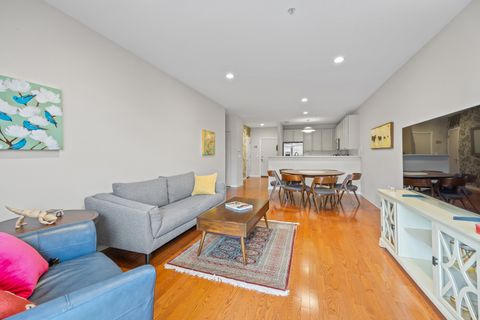 Tiny photo for 140 N Euclid Avenue #304, Oak Park, IL 60301 (MLS # 12623550)