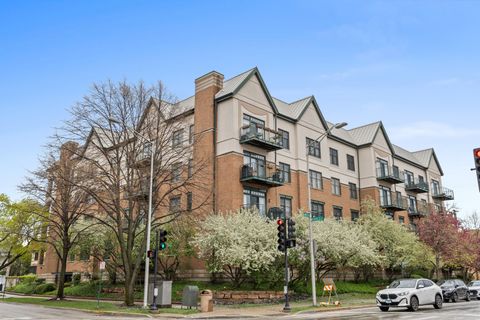 Photo of 140 N Euclid Avenue #304, Oak Park, IL 60301 (MLS # 12623550)