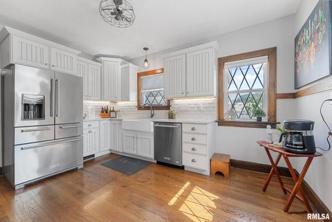 Tiny photo for 1517 W LOMBARD Street, Davenport, IA 52804 (MLS # QC4269721)