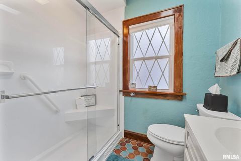 Tiny photo for 1517 W LOMBARD Street, Davenport, IA 52804 (MLS # QC4269721)