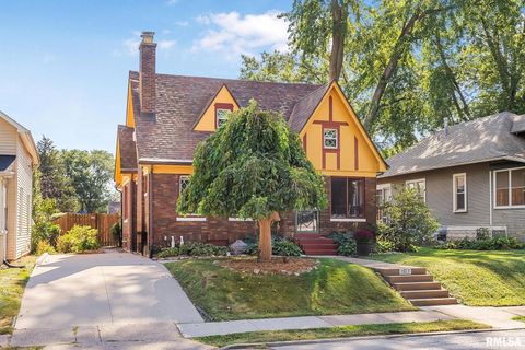 Tiny photo for 1517 W LOMBARD Street, Davenport, IA 52804 (MLS # QC4269721)