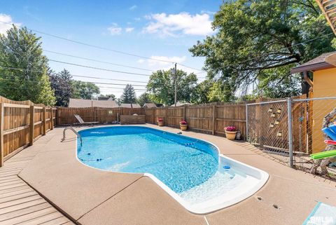 Tiny photo for 1517 W LOMBARD Street, Davenport, IA 52804 (MLS # QC4269721)