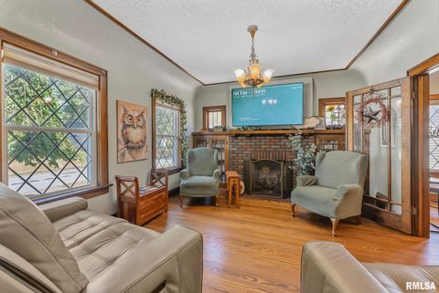 Tiny photo for 1517 W LOMBARD Street, Davenport, IA 52804 (MLS # QC4269721)