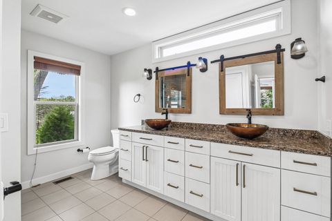 Tiny photo for 200 Sunset Court, Lake Zurich, IL 60047 (MLS # 12659784)
