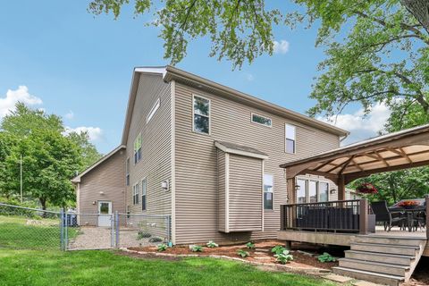 Tiny photo for 200 Sunset Court, Lake Zurich, IL 60047 (MLS # 12659784)