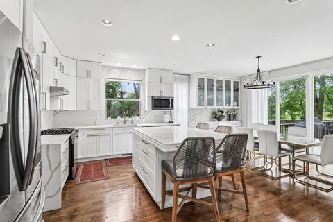 Tiny photo for 200 Sunset Court, Lake Zurich, IL 60047 (MLS # 12659784)