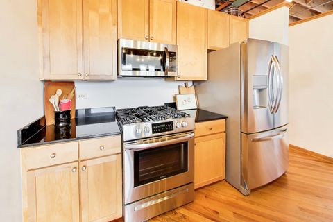 Tiny photo for 7509 Madison Street #B3, Forest Park, IL 60130 (MLS # 12631360)