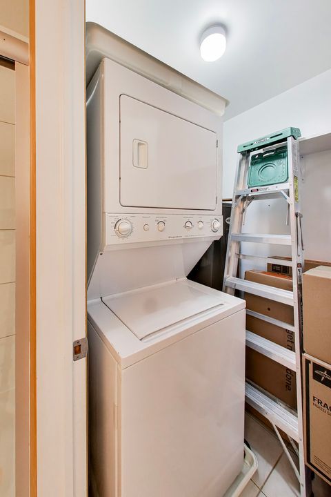 Tiny photo for 7509 Madison Street #B3, Forest Park, IL 60130 (MLS # 12631360)