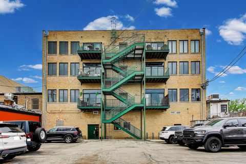 Tiny photo for 7509 Madison Street #B3, Forest Park, IL 60130 (MLS # 12631360)