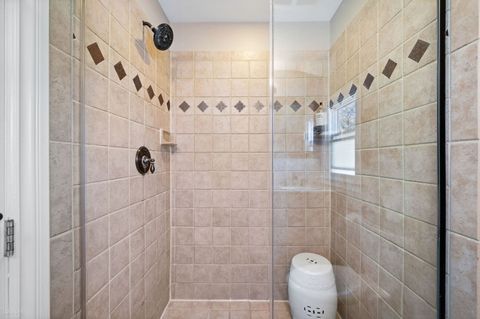 Tiny photo for 5750 N Merrimac Avenue, Chicago, IL 60646 (MLS # 12626094)
