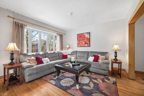 Tiny photo for 5750 N Merrimac Avenue, Chicago, IL 60646 (MLS # 12626094)