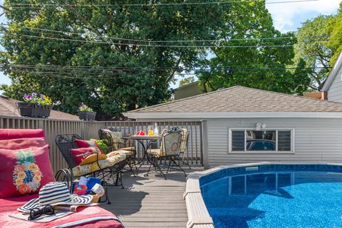 Tiny photo for 5750 N Merrimac Avenue, Chicago, IL 60646 (MLS # 12626094)