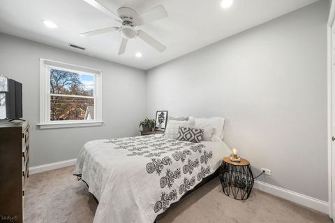 Tiny photo for 5750 N Merrimac Avenue, Chicago, IL 60646 (MLS # 12626094)