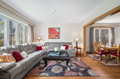 Tiny photo for 5750 N Merrimac Avenue, Chicago, IL 60646 (MLS # 12626094)