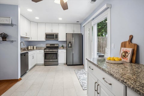Tiny photo for 407 Chelsea Cove, Roselle, IL 60172 (MLS # 12700546)