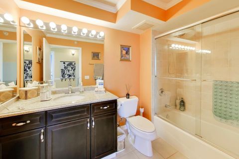 Tiny photo for 1720 Maple Avenue #2420, Evanston, IL 60201 (MLS # 12600202)