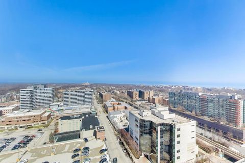 Tiny photo for 1720 Maple Avenue #2420, Evanston, IL 60201 (MLS # 12600202)