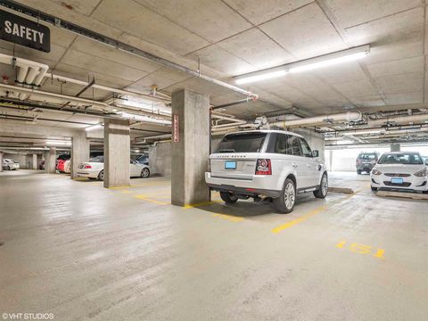 Tiny photo for 1720 Maple Avenue #2420, Evanston, IL 60201 (MLS # 12600202)