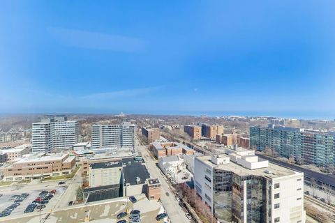 Tiny photo for 1720 Maple Avenue #2420, Evanston, IL 60201 (MLS # 12600202)