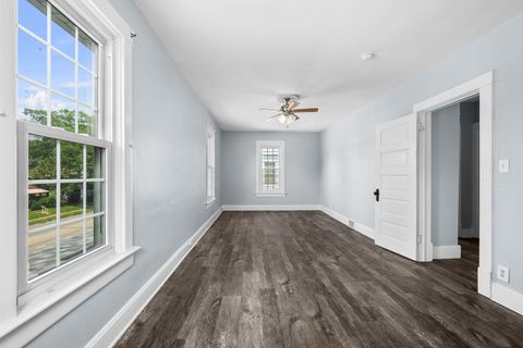 Tiny photo for 2428 18th Avenue, Rock Island, IL 61201 (MLS # 12616270)