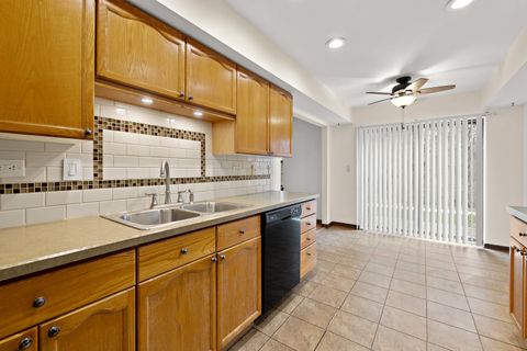 Tiny photo for 1168 Greenwood Circle #1168, Woodstock, IL 60098 (MLS # 12593706)
