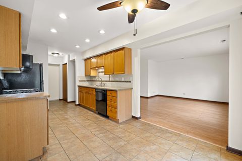 Tiny photo for 1168 Greenwood Circle #1168, Woodstock, IL 60098 (MLS # 12593706)