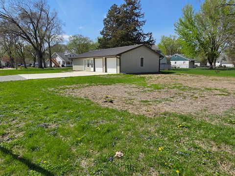 Tiny photo for 511 11th Avenue, Rock Falls, IL 61071 (MLS # 12625041)